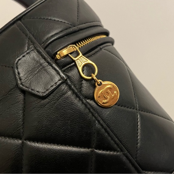 Chanel Top handle vintage vanity 24K GHW - Picture 4 of 15